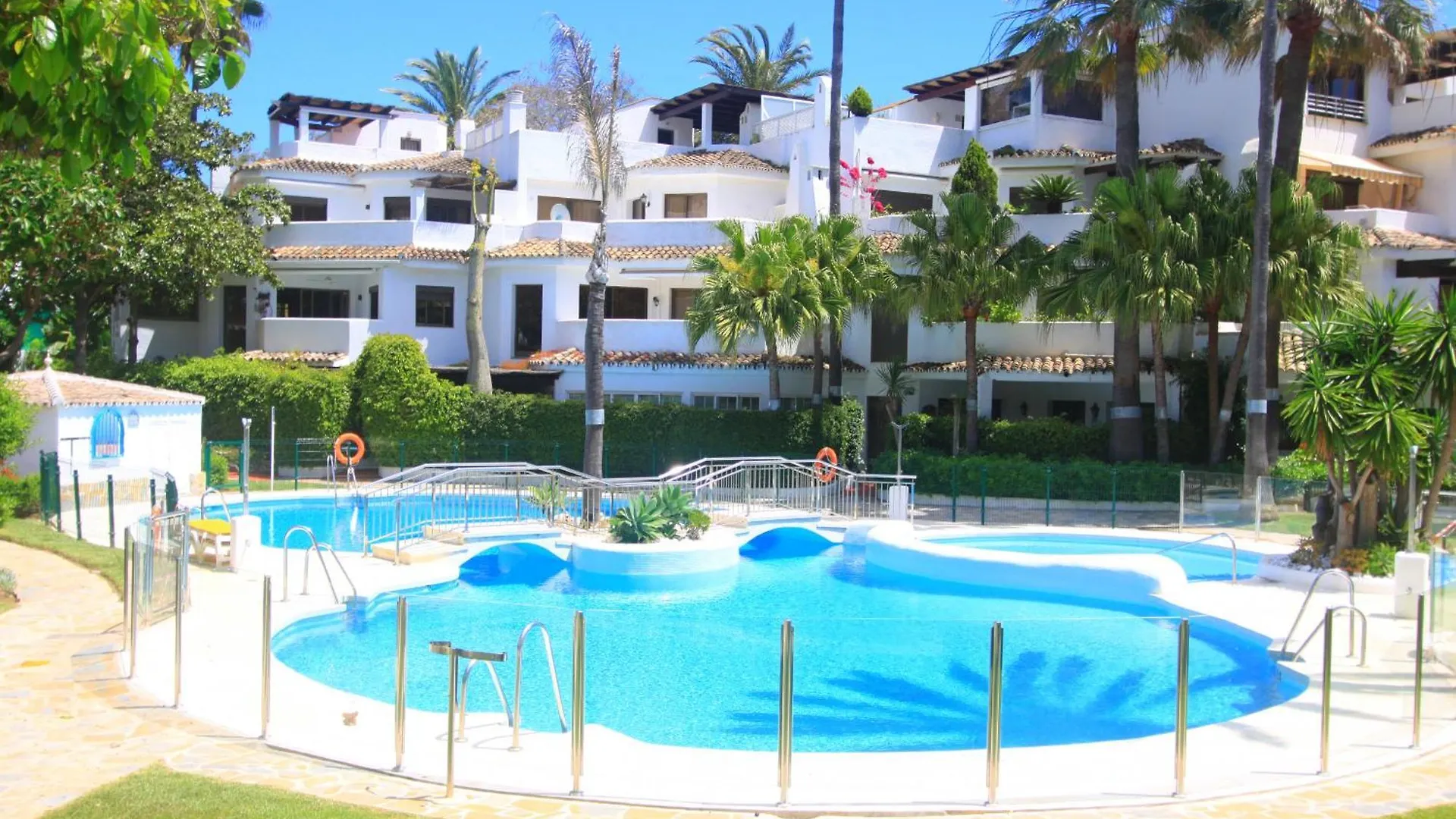 Διαμέρισμα 1081 Beachfront Penthouse Jacuzzi Roofterace Lounge Wifi Μαρμπέλλα Ισπανία