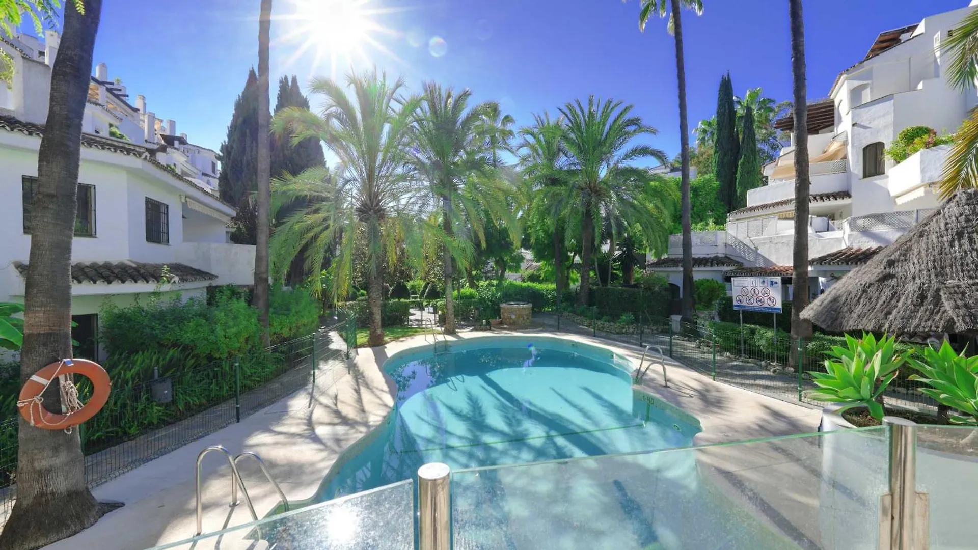 1081 Beachfront Penthouse Jacuzzi Roofterace Lounge Wifi Marbella 0*,