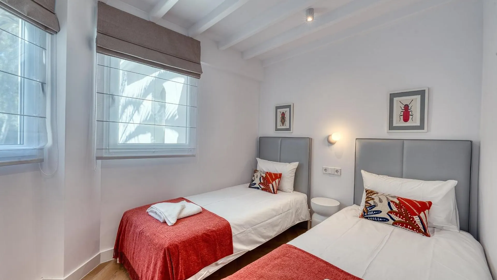 Apartment 1081 Beachfront Penthouse Jacuzzi Roofterace Lounge Wifi Marbella Spain