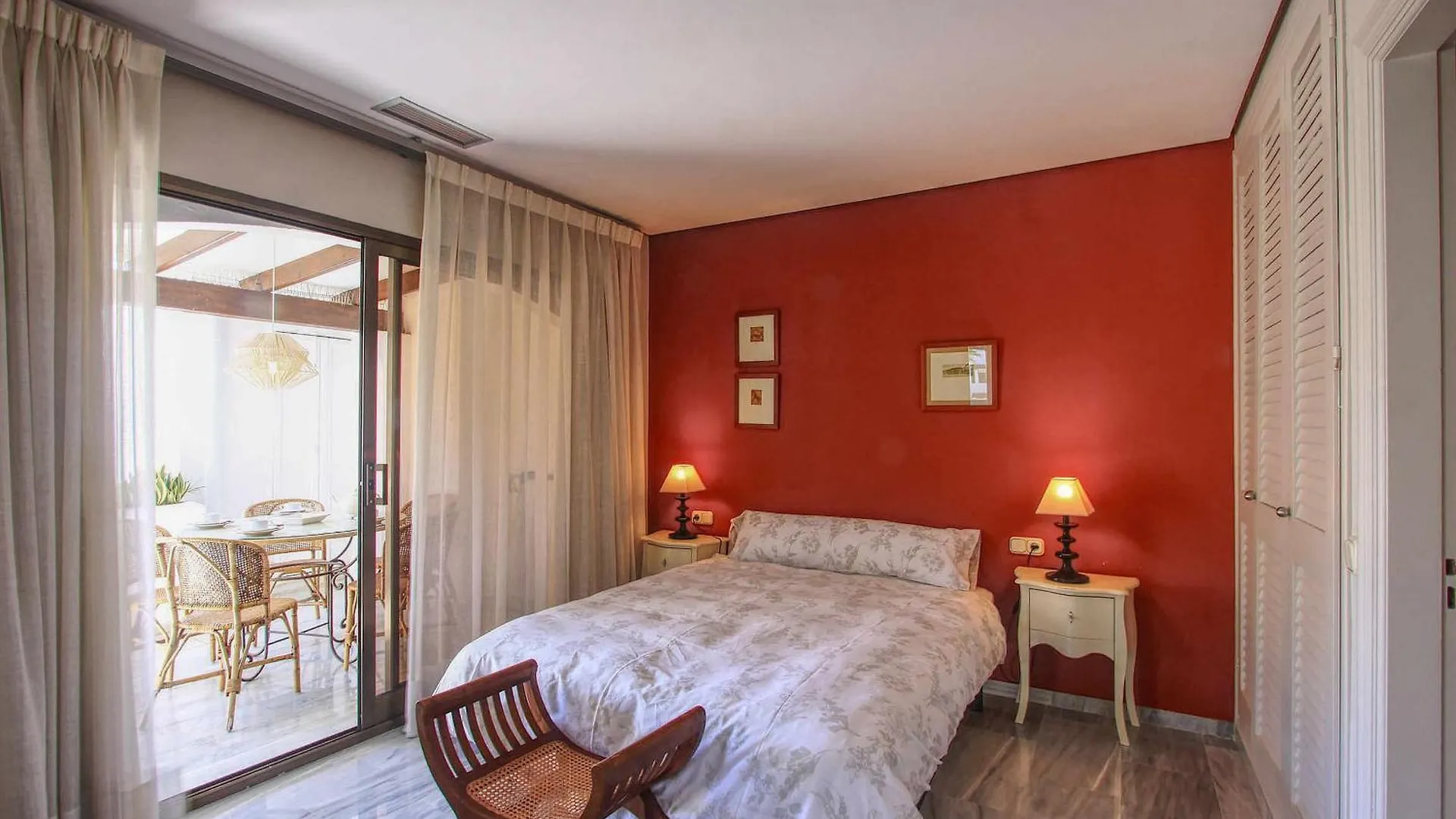 1081 Beachfront Penthouse Jacuzzi Roofterace Lounge Wifi Marbella Spain