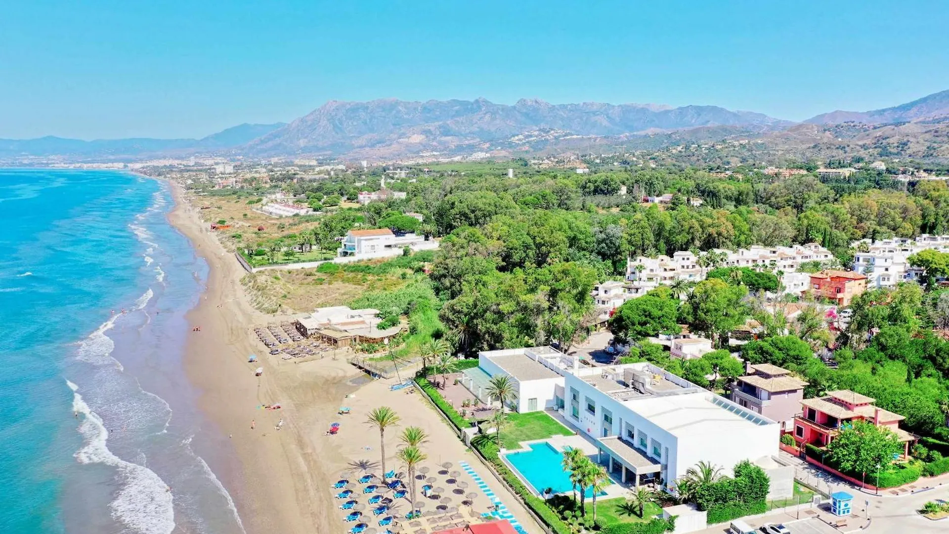 1081 Beachfront Penthouse Jacuzzi Roofterace Lounge Wifi Marbella